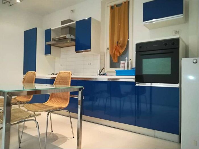 Appartamento trilocale in affitto in Via San Giovanni, Centro Storico, Trento