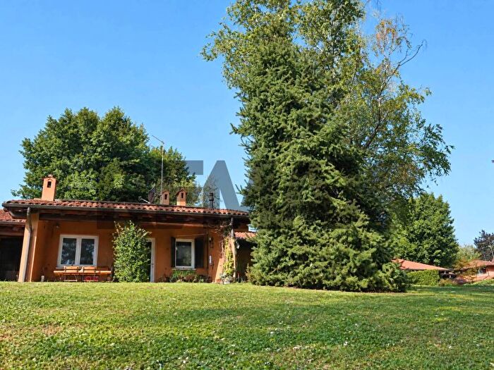 Casa bilocale in vendita in Barzana