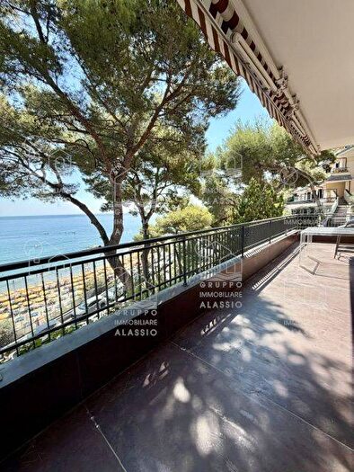 Appartamento monolocale in affitto in punta tacuara, Laigueglia