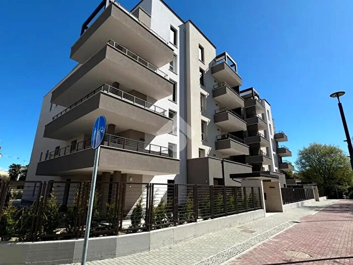 Appartamento quadrilocale in vendita in Via Gagarin, Paullo