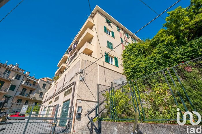 Appartamento quadrilocale in vendita in Viale Colle degli Ulivi, Genova
