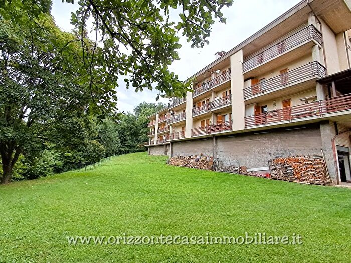 Appartamento con 7 locali in vendita in Ascoli Piceno