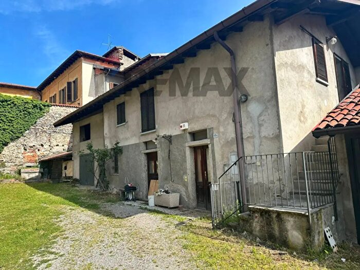 Appartamento bilocale in vendita in Besozzo