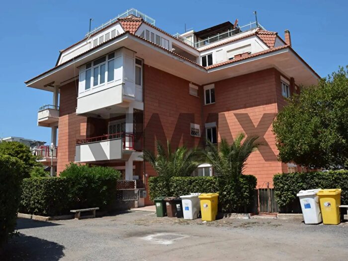 Appartamento trilocale in vendita in Via Vasto, Ardea