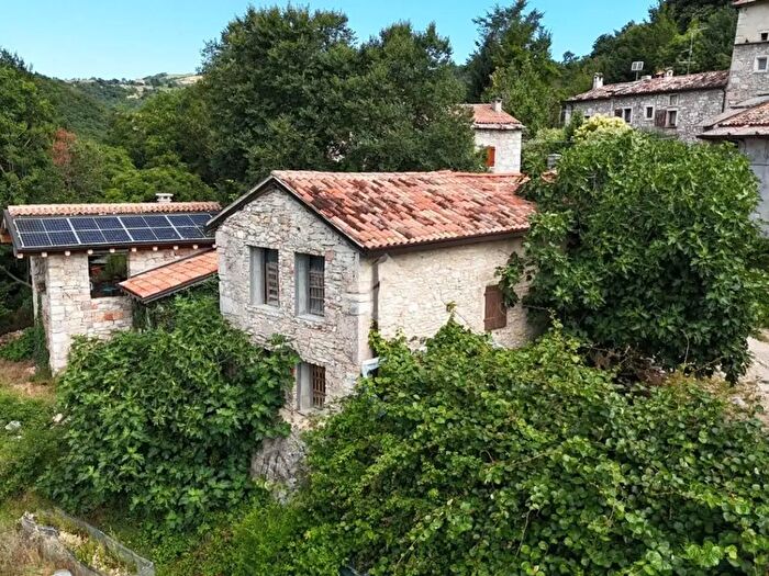 Casa con 5 locali in vendita in Via Vago, San Mauro Di Saline