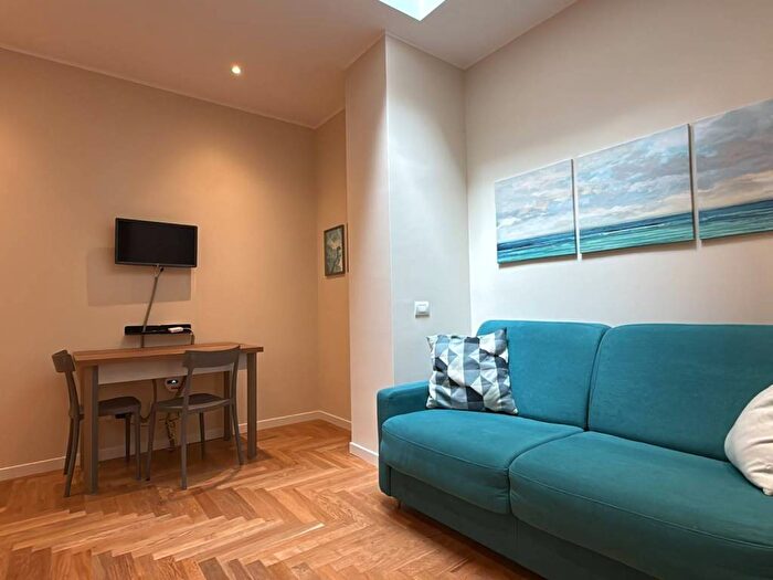 Appartamento monolocale in affitto in Via Molino delle Armi, Ticinese, Milano