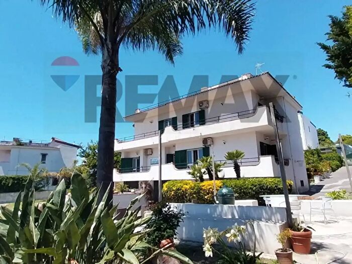 Casa con 20 locali in vendita in Via Madonna del Pantano, Giugliano In Campania