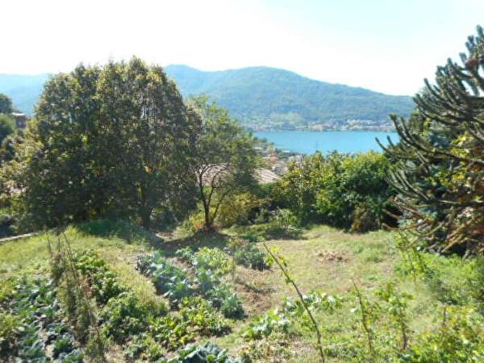 Casa bilocale in vendita in Via Novella, Vercurago