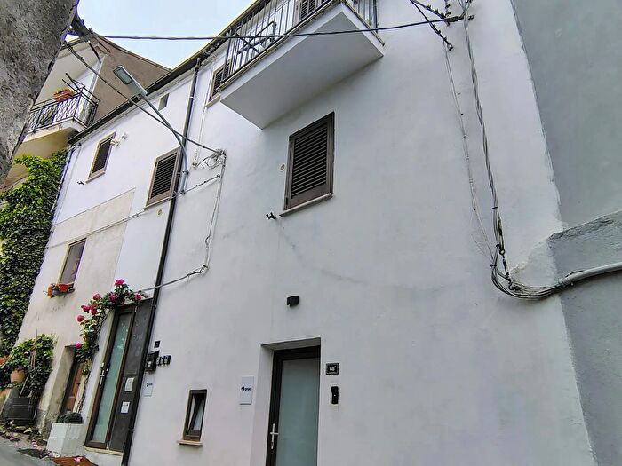 Appartamento con 5 locali in vendita in Ezio Vanoni Tornareccio, Tornareccio