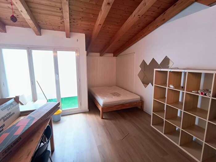 Appartamento monolocale in affitto in Viale Isonzo, Porta Romana Medaglie d'Oro, Milano