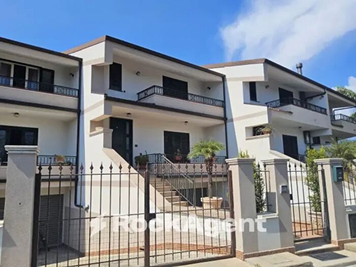 Casa quadrilocale in vendita in Contrada Cardusa, Gioiosa Ionica