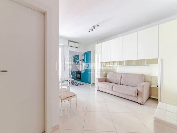 Appartamento monolocale in affitto in Via Giancarlo Sismondi, Argonne Corsica, Milano