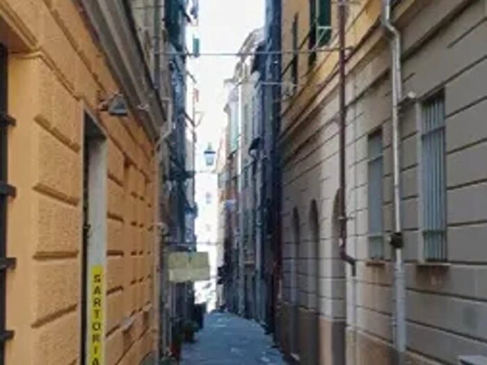 Appartamento bilocale in vendita in Genova
