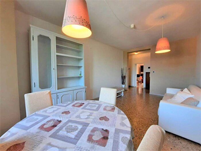 Casa quadrilocale in affitto in Viale Guglielmo Marconi, Centro, Loiano