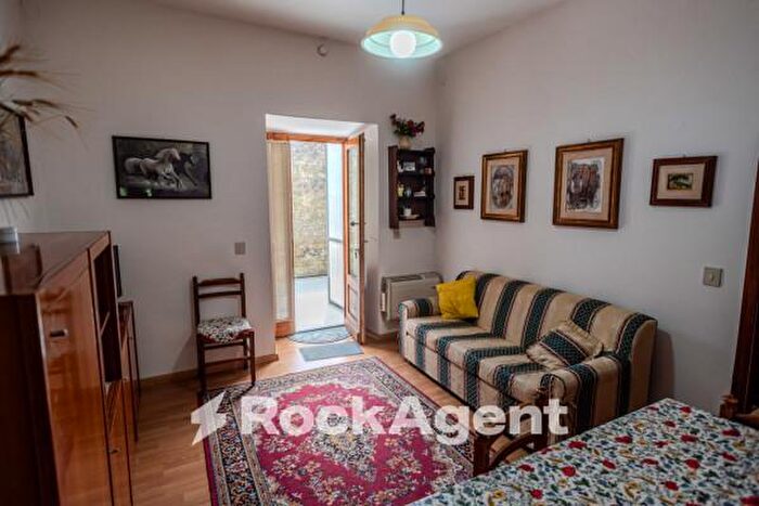 Appartamento bilocale in vendita in Via Grotte dAmbrogio a, Acquapendente