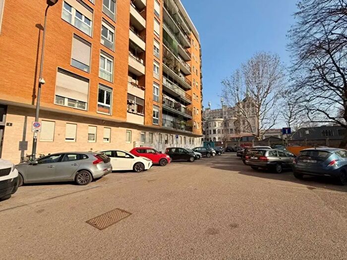 Appartamento trilocale in affitto in Milano