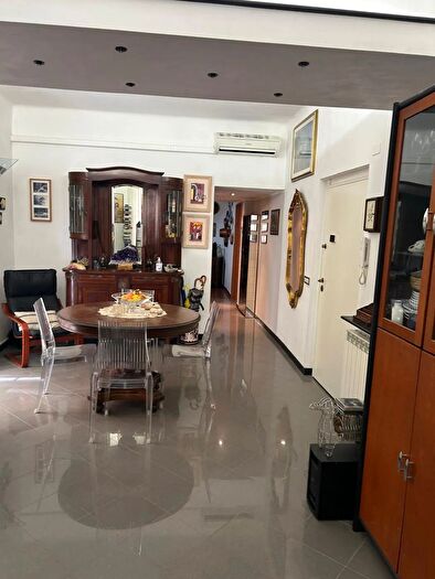 Appartamento trilocale in vendita in Scaletta Bersaglio, Genova