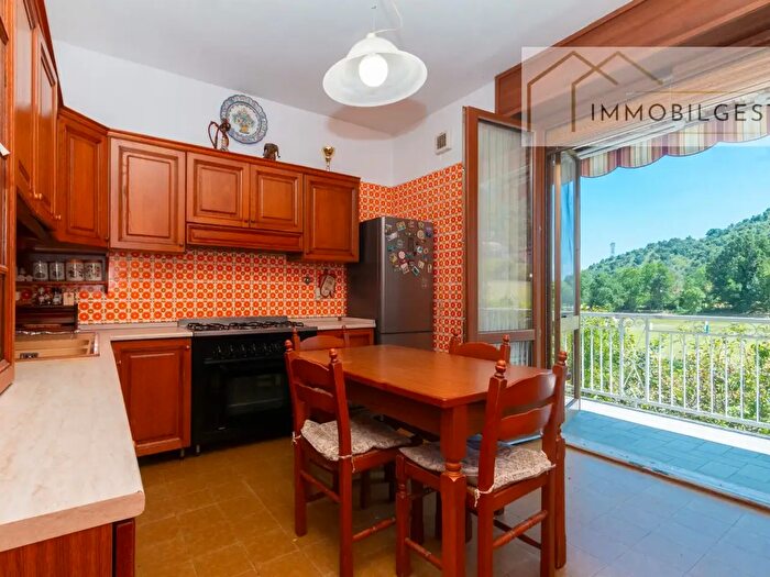 Casa con 7 locali in vendita in Via Brusà, Val Della Torre