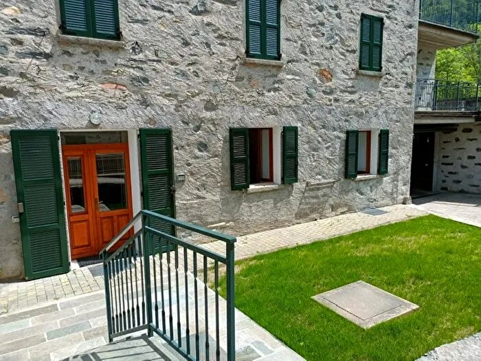 Appartamento quadrilocale in vendita in Lanzada