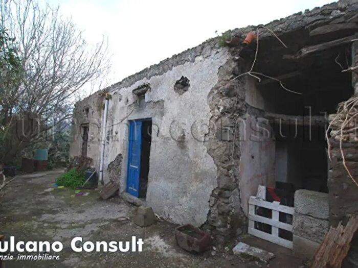 Casa trilocale in vendita in Sp, Lipari