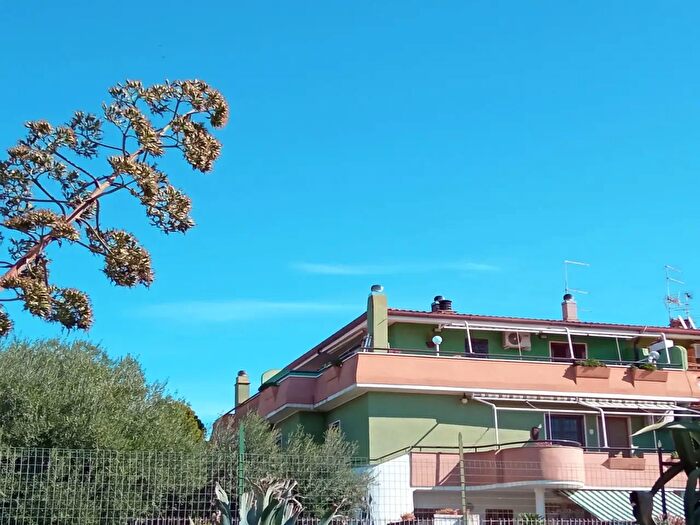 Appartamento trilocale in vendita in Via Fratelli G E M Soprani Snc, Cerveteri