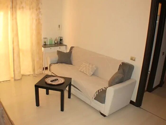 Appartamento bilocale in vendita in Via Muratori, Novara