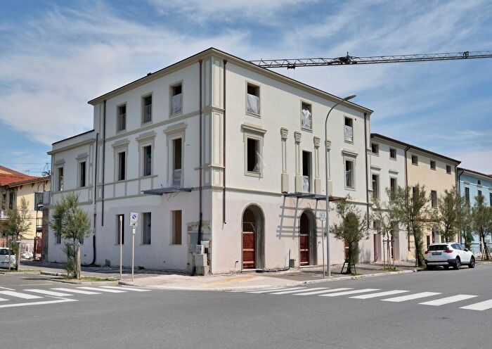 Appartamento quadrilocale in vendita in Pisa