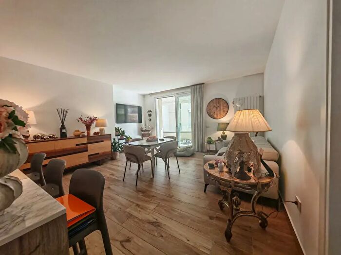 Appartamento quadrilocale in vendita in Via Giulio Antonio Acquaviva, Caserta