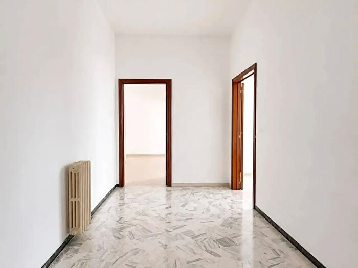 Appartamento con 7 locali in vendita in Via Alfonso Lamarmora, Lecce