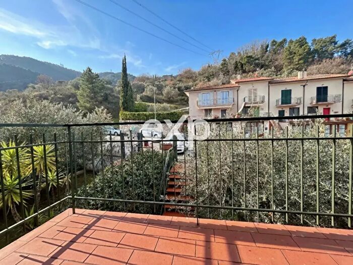 Casa con 5 locali in vendita in Via Il Pino, Carmignano
