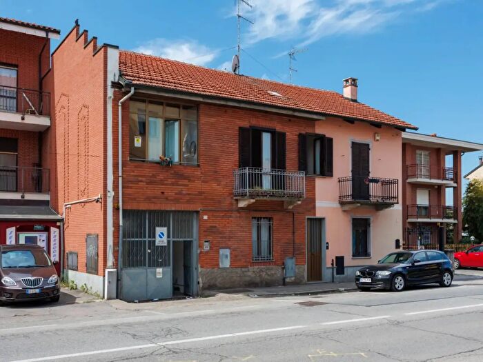 Appartamento con 5 locali in vendita in Strada Genova, Moncalieri
