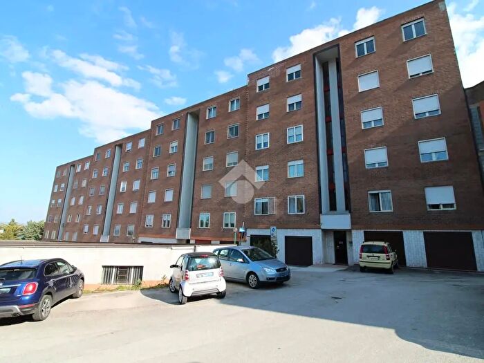 Appartamento trilocale in vendita in Via Sicilia, Campobasso