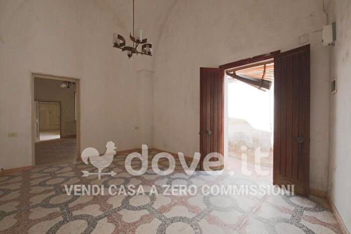 Appartamento quadrilocale in vendita in Via Livio Tito, Leverano