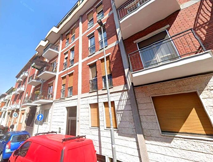 Appartamento trilocale in vendita in Via Cernaia, Novara