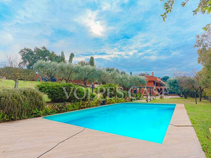 Casa con 5 locali in affitto in Via Italo Piccagli, La Giustiniana, Roma