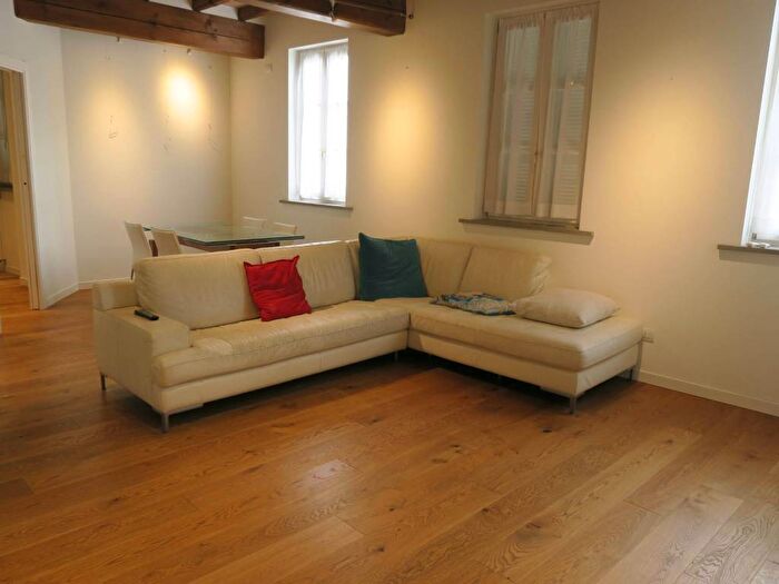 Appartamento trilocale in affitto in Strada San Nicolò, Centro Storico, Parma