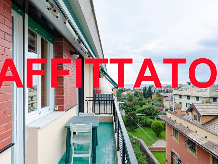 Appartamento con 5 locali in affitto in Via Montani, Quarto, Genova