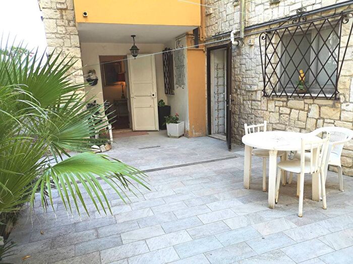 Appartamento quadrilocale in affitto in Adriatico, Ancona