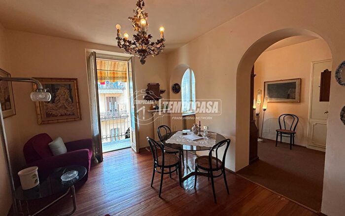 Appartamento trilocale in vendita in Piazza Castigliano Alberto, Asti