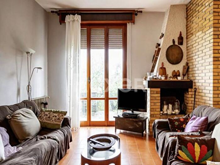 Appartamento con 5 locali in vendita in Via Madonna del Monte, Mulazzo