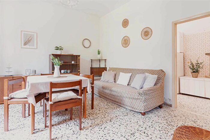 Casa con 6 locali in vendita in Via Stivinina Imola, Imola