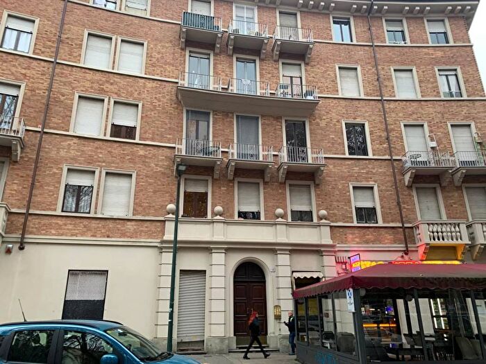 Appartamento monolocale in affitto in Piazza Rivoli, Parella, Torino