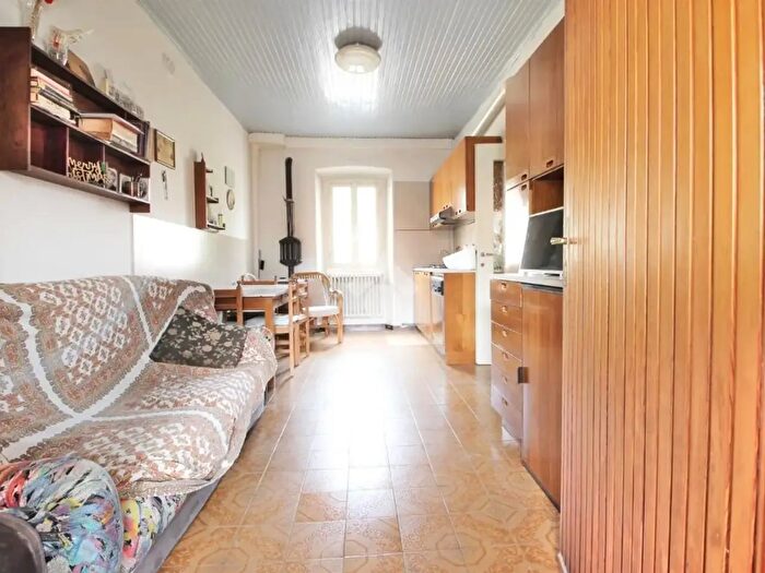 Casa bilocale in vendita in Via Porta Spinola, Mariano Comense