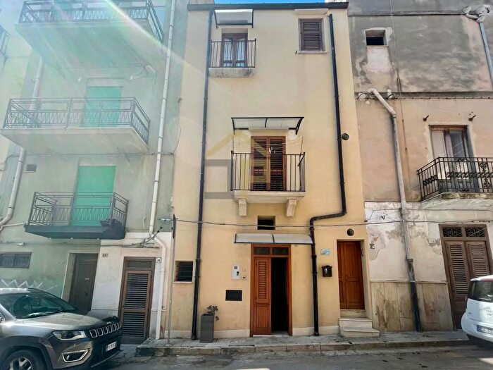 Casa con 5 locali in vendita in Via XX Settembre, Castellammare Del Golfo