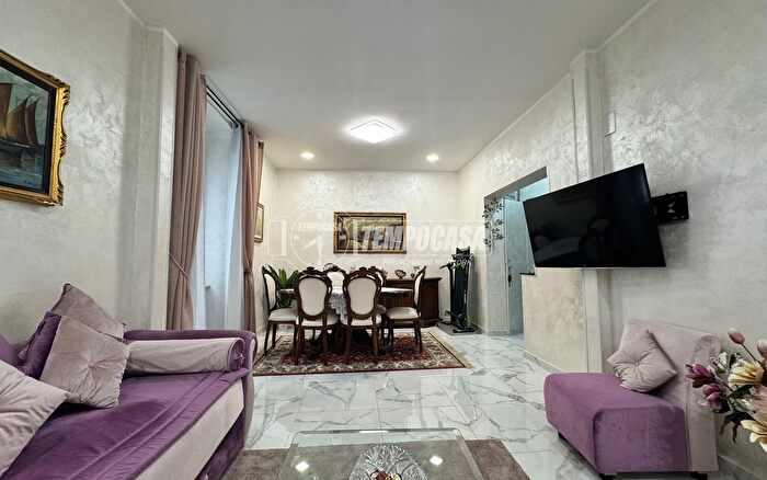 Appartamento con 5 locali in vendita in Via Giovanni Battista Sasso, Genova