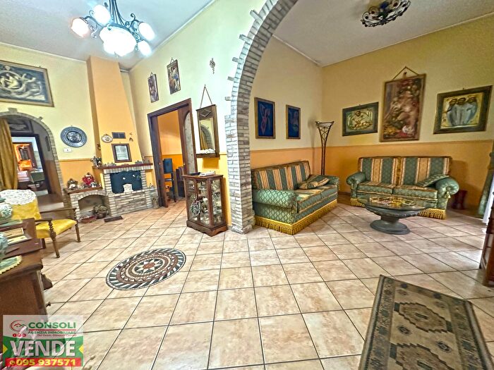 Casa con 5 locali in vendita in Via dAngelo, Mascali