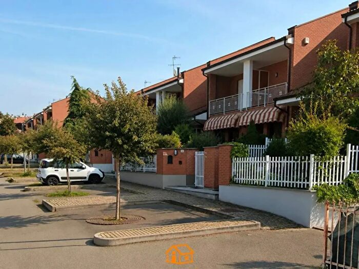 Casa con 5 locali in vendita in Acqui Terme