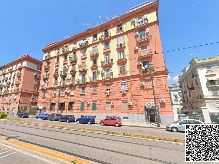 Appartamento bilocale in vendita in Via Nuova Poggioreale d, Napoli