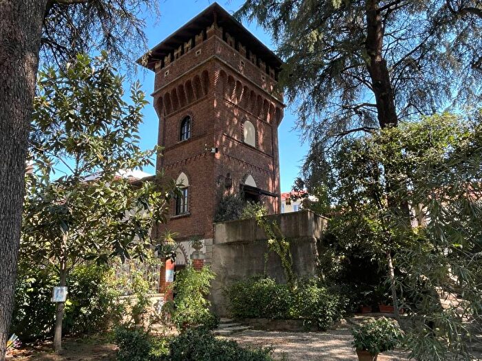 Casa con 5 locali in affitto in Via Edmondo De Amicis, Centro, Rho