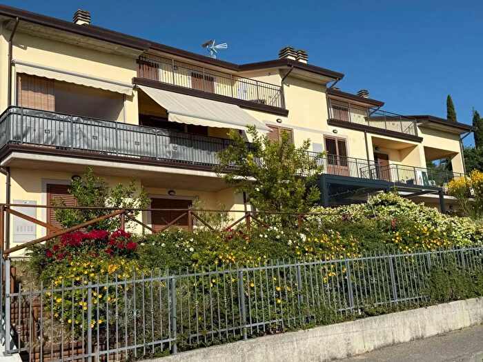 Appartamento trilocale in vendita in Loc San Vitale, Assisi